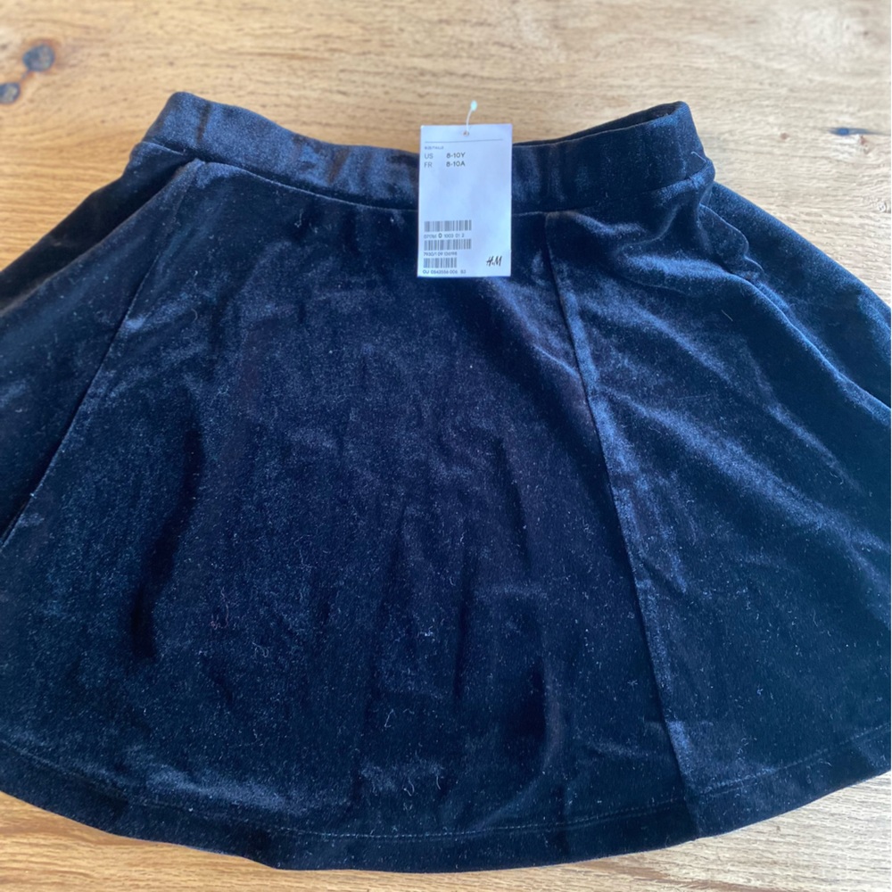 H&M Velvet Black Circle Skirt Girls 8-10y NWT